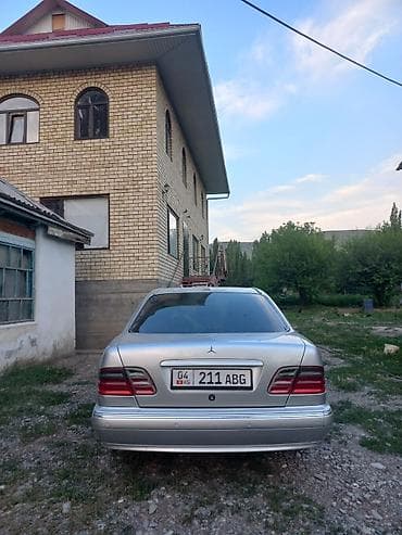 Mercedes-Benz E-Class: 2001 г., 3.2 л, Автомат, Бензин, Седан