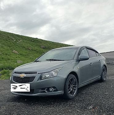 Chevrolet Cruze: 2010 г., 1.8 л, Автомат, Бензин, Седан — 3