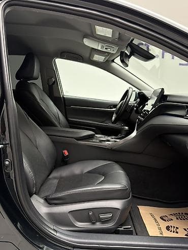 Toyota Camry: 2022 г., 2.5 л, Автомат, Бензин, Седан — 10