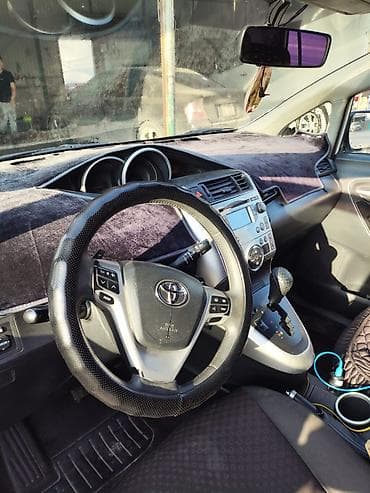 на версо: Toyota Verso: 2011 г., 1.8 л, Автомат, Бензин, Минивэн — 5