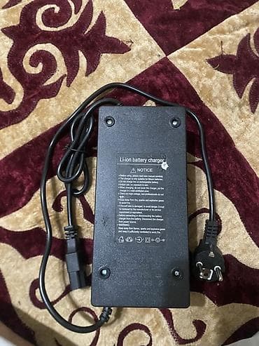 battery: Зарядное устройство для Li‑ion аккумуляторов (для — 3