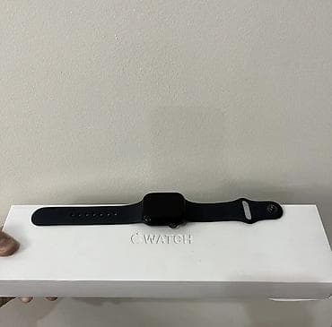 Смарт-часы: Apple Watch Series 7, 41mm. Аккумулятор: 95%. Покупался в iStore — 3