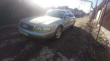 а 8: Audi A8: 1995 г. — 1