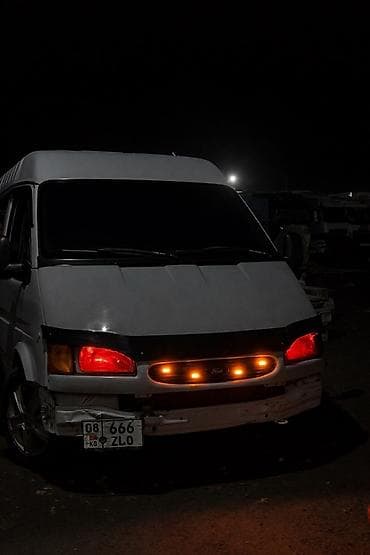 аккумуляторы для детских машин: Грузовой фургон Ford Transit (длинная база, высокий кузов) - Кузов — 6