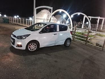 Chevrolet Spark: 2018 г., 1 л, Вариатор, Бензин, Хэтчбэк at lalafo.kg Chevrolet Spark: 2018 г., 1 л, Вариатор, Бензин, Хэтчбэк