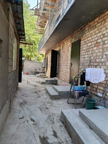 Сдаются комнаты в небольшом закрытом дворе.12го Декабря освободиться!