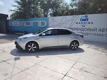 e2 byd: Toyota Corolla: 2020 г., 1.8 л, Вариатор, Гибрид, Седан — 7