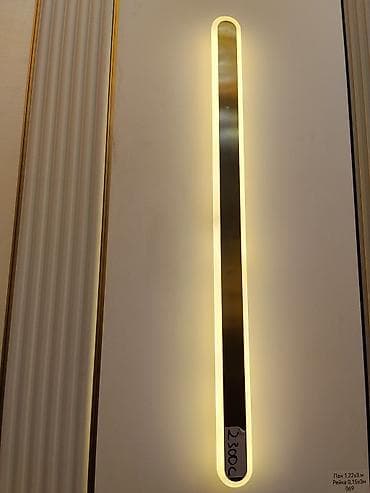 philips led: Настенный светильник LED, вертикальная планка с закруглёнными краями — 1