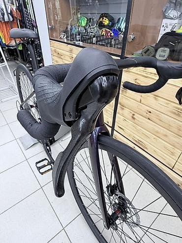 карбон велик: Шоссейный велосипед, Новый — 2