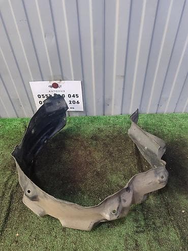 брызговики toyota 95: Подкрылок Передний левый Toyota, 1998 г., Оригинал — 1