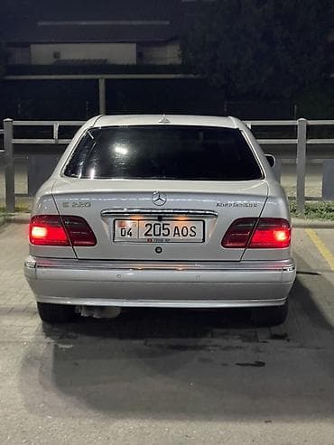 mercedes e200: Mercedes-Benz E-Class: 2002 г., 2 л, Автомат, Бензин, Седан — 4