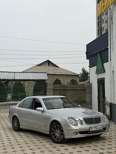 Mercedes-Benz E-Class: 2003 г., 5 л, Автомат, Бензин, Седан