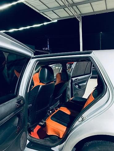 Продажа авто: Volkswagen Golf: 2003 г., Механика, Бензин, Хэтчбэк — 3
