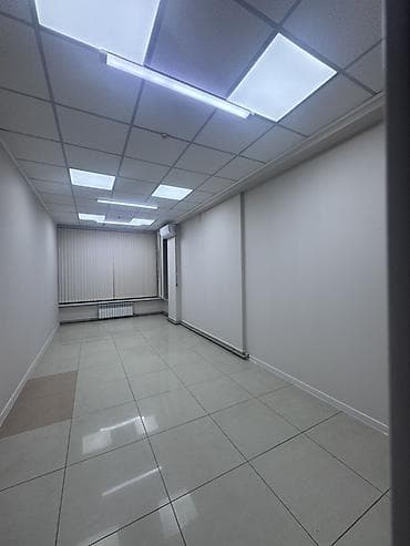 Коммерциялык мүлк: Кеңселерди ижаралоо, 23 м², Административдик имаратта — 2