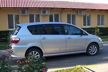 значок ист: Toyota Ipsum: 2003 г., 2.4 л, Автомат, Газ, Минивэн — 5