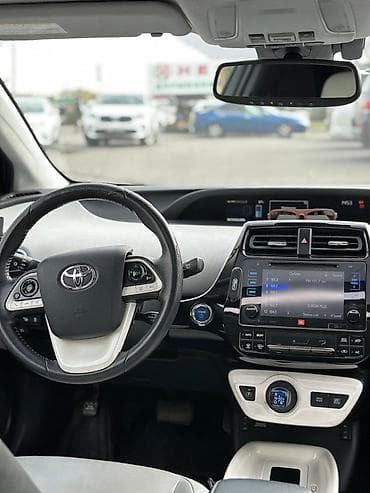 Продажа авто: Toyota Prius: 2016 г., 1.8 л, Автомат, Гибрид, Хэтчбэк — 7