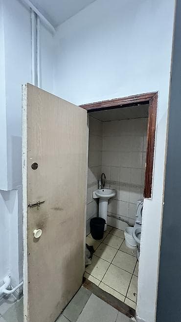 герцена: Продажа магазинов В жилом доме, 55 м², Свежий ремонт, Отдельный вход, 1 этаж — 7