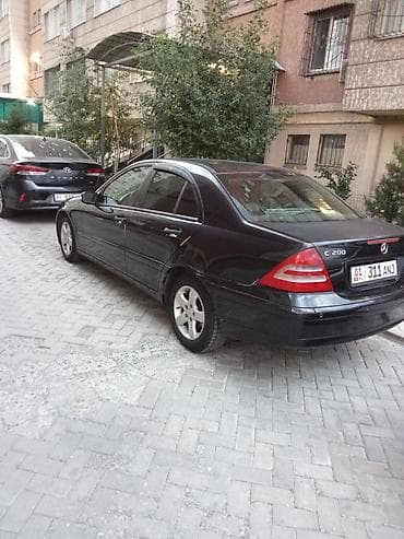 v class: Mercedes-Benz C-Class: 2002 г., 2 л, Механика, Бензин, Седан — 6