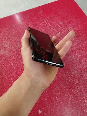 установка 360 камер на авто: Samsung Galaxy S21 Ultra, цвет - Черный, eSIM — 8