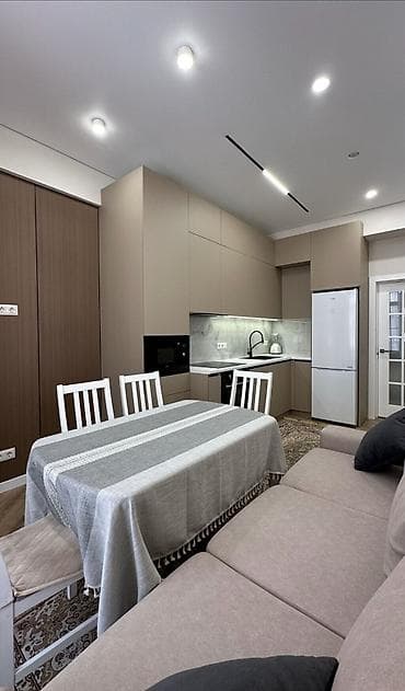 Квартиры: 3 комнаты, 74 м², Элитка, 4 этаж, Дизайнерский ремонт — 1