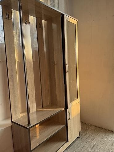 зеркало с подсветкой купить: Прихожая/шкаф-гардероб комбинированный из ЛДСП в цвете светлый дуб. - — 1