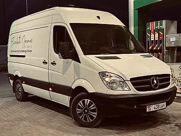 Унаа: Mercedes-Benz Sprinter — цельнометаллический фургон белого цвета — 2