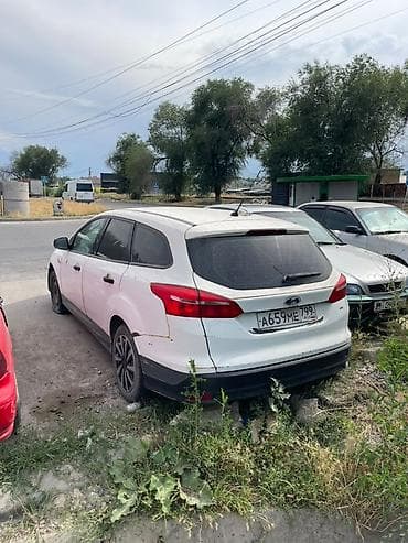 range rove: Ford Focus: 2016 г., Универсал — 3