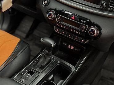 Транспорт: Kia Sorento: 2018 г., 2 л, Автомат, Дизель, Кроссовер — 7