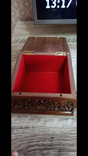 шкатулка для украшение: Резная деревянная шкатулка - Материал: дерево с тёмной тонировкой — 1