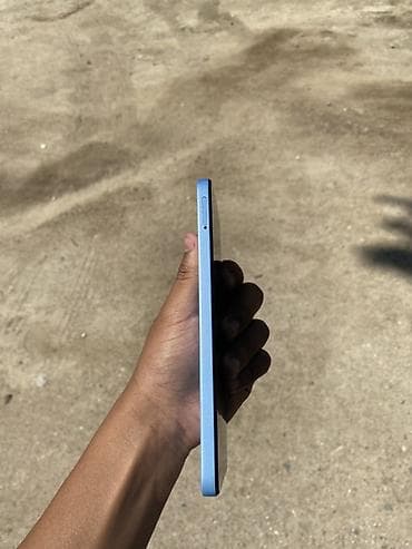 poco pad: Redmi, Redmi 12, Б/у, 128 ГБ, цвет - Голубой, 2 SIM — 8