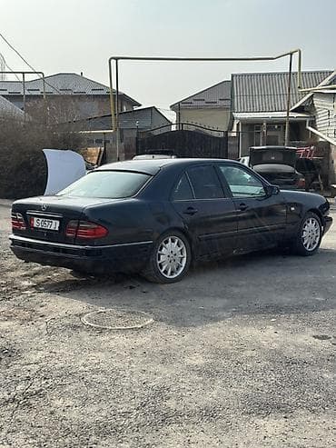 Renault: Mercedes-Benz E-Class: 1998 г., 2.9 л, Механика, Бензин, Седан — 3