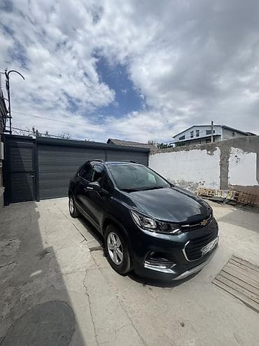 spark 2017: Chevrolet Trax: 2020 г., 1.4 л, Автомат, Бензин, Кроссовер — 2