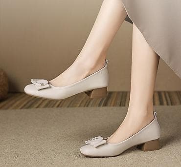 Состояние отличное. Кожа мягкая. Туфли-лодочки на невысоком каблуке