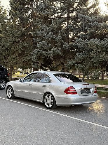 решетка 211: Mercedes-Benz E-Class: 2002 г., 3.2 л, Автомат, Бензин, Седан — 1