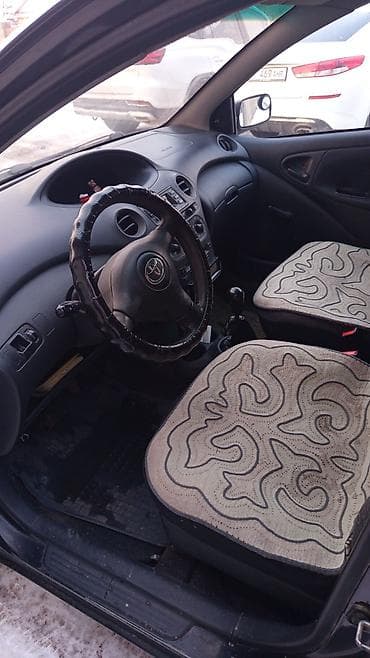 mers banan: Toyota Vitz: 2003 г., 1 л, Механика, Бензин, Хэтчбэк — 2