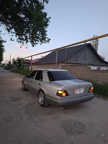 Продажа авто: Mercedes-Benz W124: 1994 г., 3.2 л, Автомат, Газ, Седан — 4