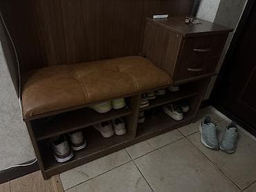 письменный: Продается письменный стол б/у, цена 3000, прихожка б/у цена 6000 — 4
