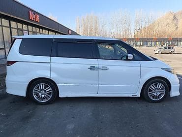 пута: Honda Elysion: 2004 г., Автомат, Бензин, Минивэн — 2