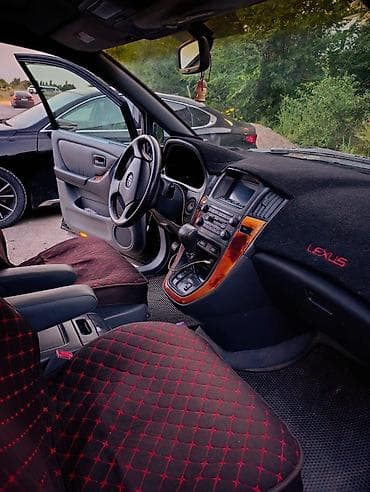 коробка сатылат: Lexus RX: 1999 г., 0.3 - engine capacity л, Автомат, Газ, Кроссовер — 4
