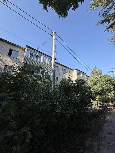 Батирлер: 2 бөлмө, 50 м², 105-серия, 105-серия, 2 кабат, Эски ремонт — 9
