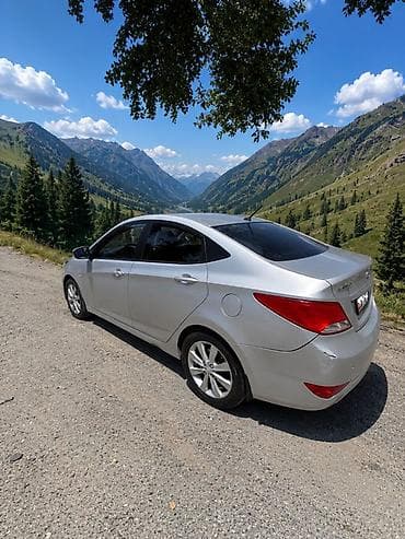 Hyundai Solaris: 2015 г., 1.6 л, Автомат, Бензин, Седан — 7