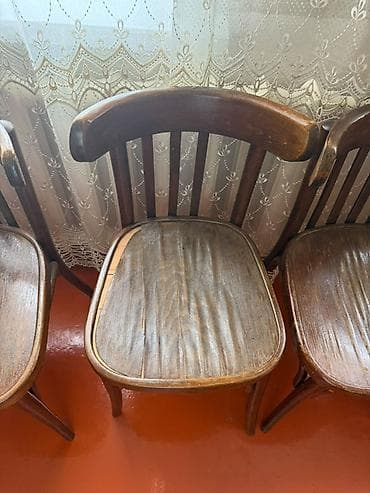 dinner table: Комплект винтажных деревянных стульев, 8 шт. - Материал: массив — 3