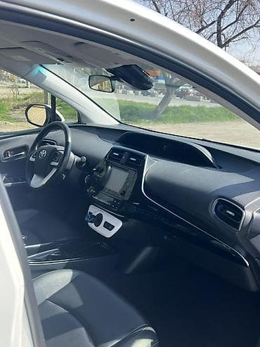 капот на приус: Toyota Prius: 2016 г., Гибрид, Хэтчбэк — 4