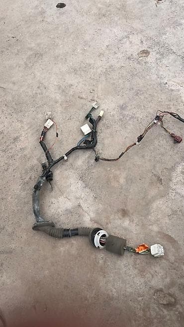 Коса проводки на переднюю правую дверь . На subaru autback bl 5 2003 at lalafo.kg Коса проводки на переднюю правую дверь . На subaru autback bl 5 2003