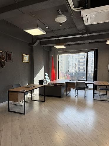 Сдаётся офисное помещение в долгосрочную аренду с мебелью. В офисе