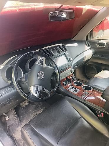 что за машина: Toyota Highlander: 2012 г., 3.5 л, Типтроник, Бензин, Кроссовер — 8