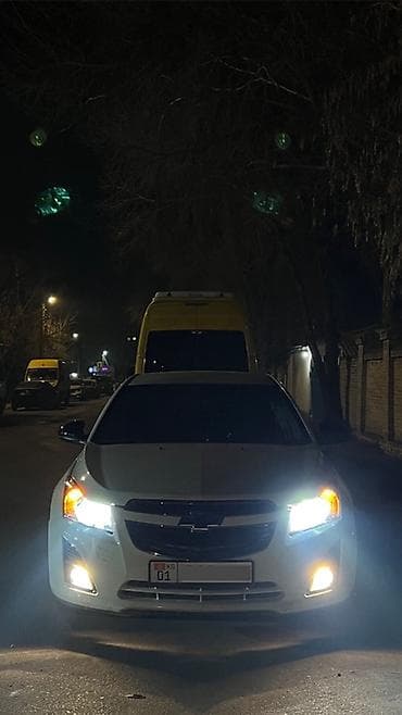 круиз контроль: Chevrolet Cruze: 2013 г., 1.8 л, Автомат, Бензин, Седан — 10