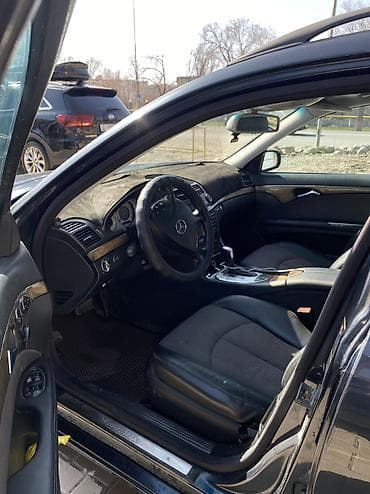 меняю на дом: Mercedes-Benz E-Class: 2003 г., 3.2 л, Автомат, Газ, Универсал — 4