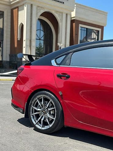 Аксессуары и тюнинг: Комплект Kia, 2019 г., цвет - Красный, Б/у — 3