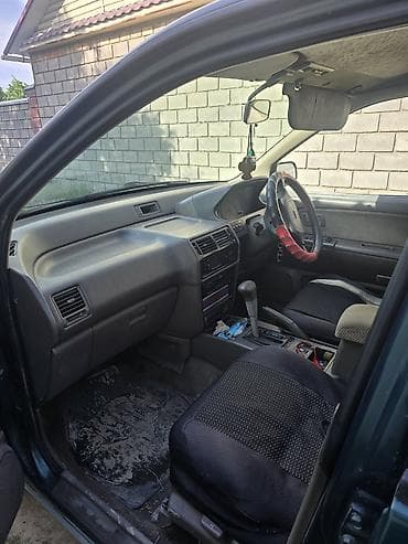форт мандево: Mitsubishi Chariot: 1997 г., 1.9 л, Автомат, Бензин, Универсал — 5
